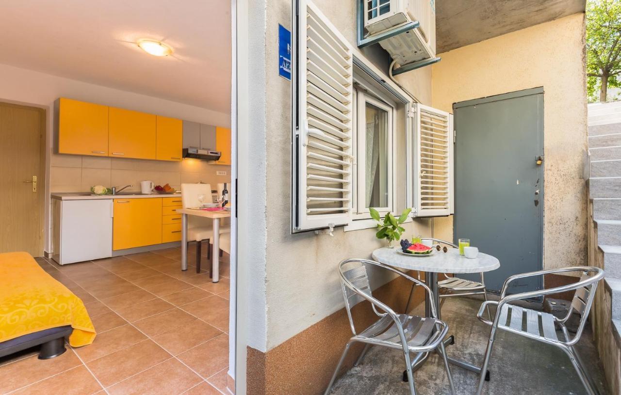 With A Parking Space - 12336 Apartman
